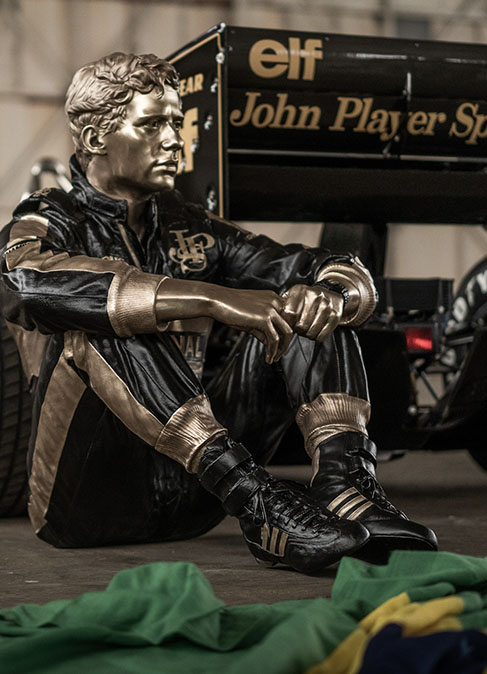 Paul Oz – Launching Senna